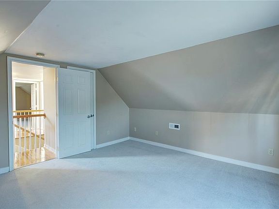 4th image of 2708 Orcutt Ave