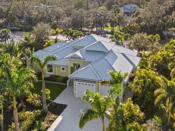 2500 Jamaica St, Sarasota, FL 34231