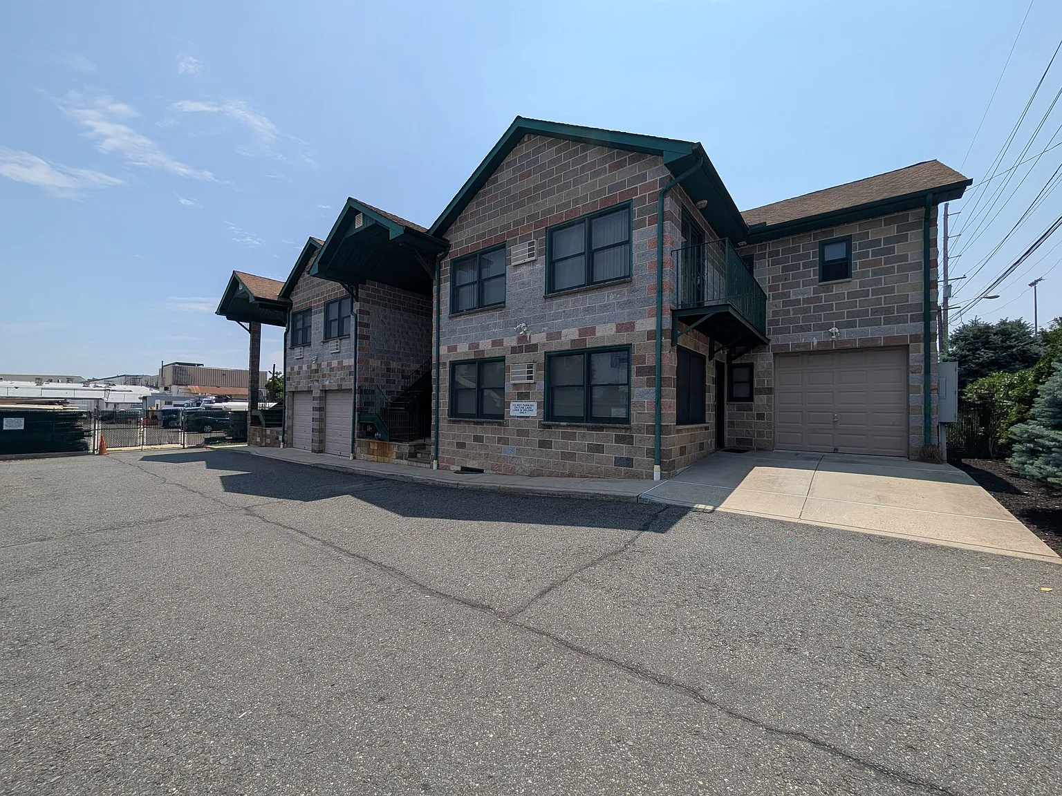2 bed, $2,000 — Photo 1
