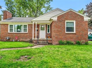 13353 Mercer Dr, Alden, NY 14004