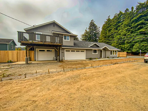 1824 Carson St, Eureka, CA 95501