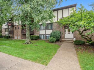 6160 Innkeepers Ct APT 63, East Lansing, MI