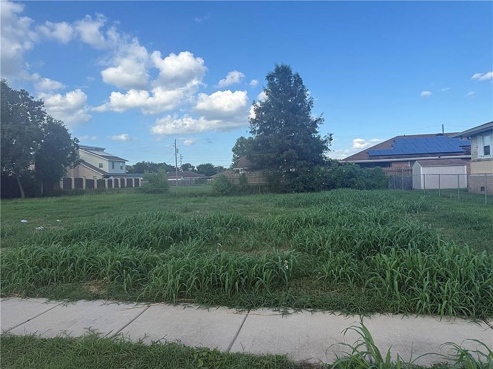 2nd image of 4688 Charlene Dr