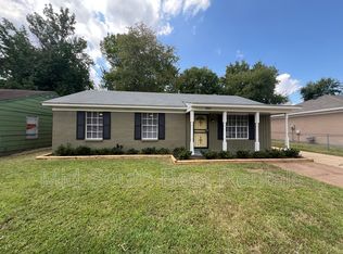 4893 Bradford Dr, Memphis, TN 38109