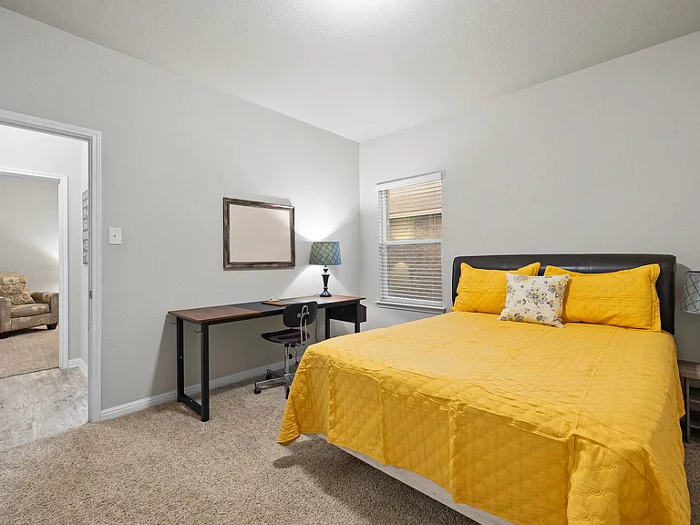 18422 Stevie Ray Dr — Photo 11