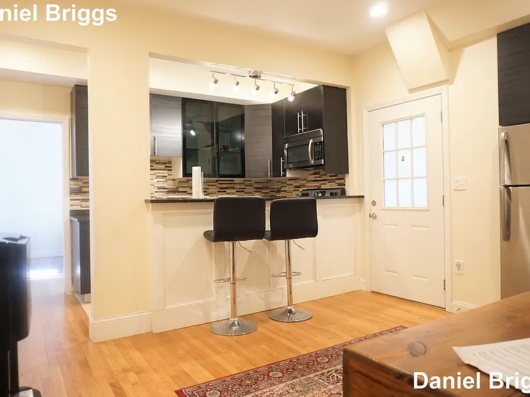 1801 Beacon St #4 — Photo 2