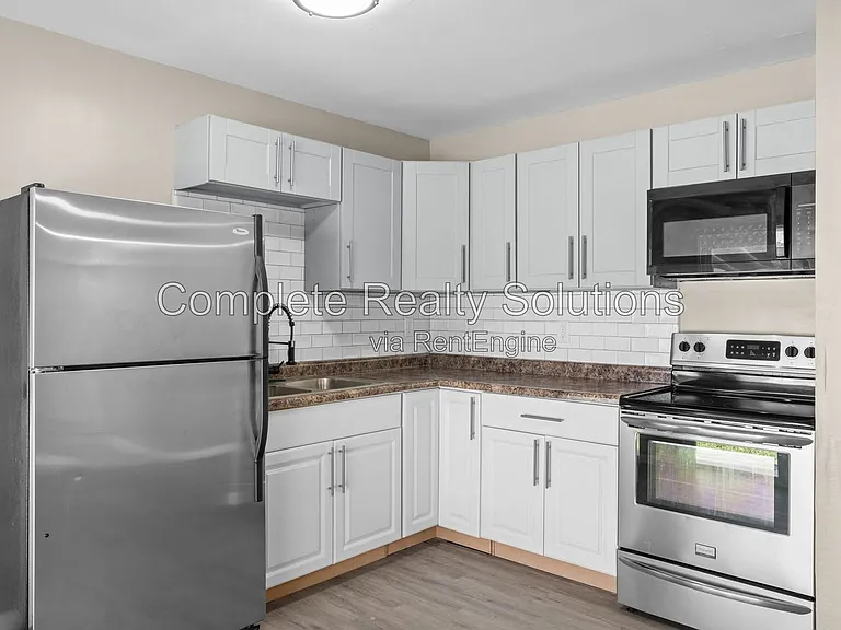 10417 Prince Dr — Photo 12