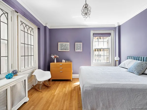 829 Park Avenue image 9 of 19