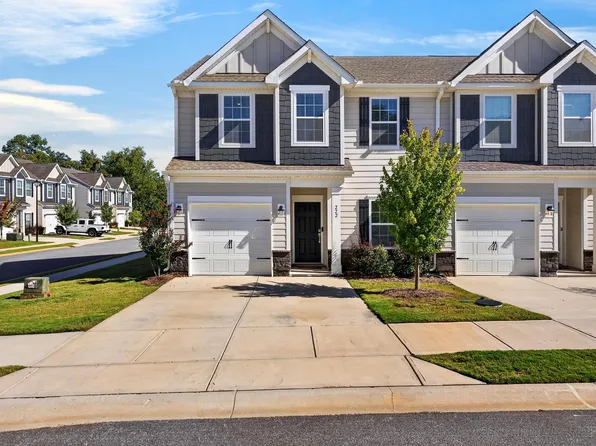222 Paneer Ln, Taylors, SC 29687