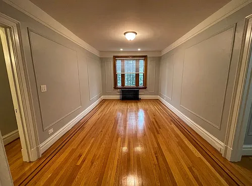 Spacious 1-Bedroom Apartment Across from Washington Park Photo 1