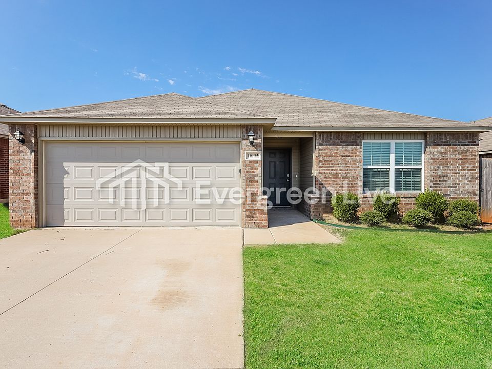 1st image of 10125 Hidden Village Dr