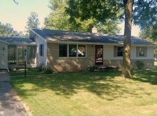 3425 N Summit St, Appleton, WI 54914