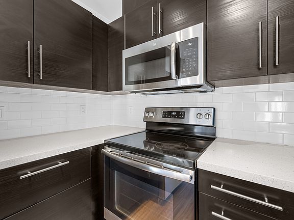 2nd image of 4176 Oregon St APT 9