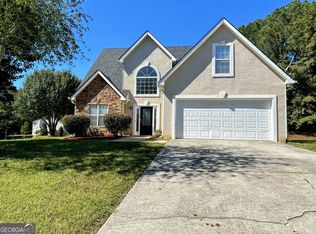 10777 Misty Meadows Ct, Hampton, GA 30228