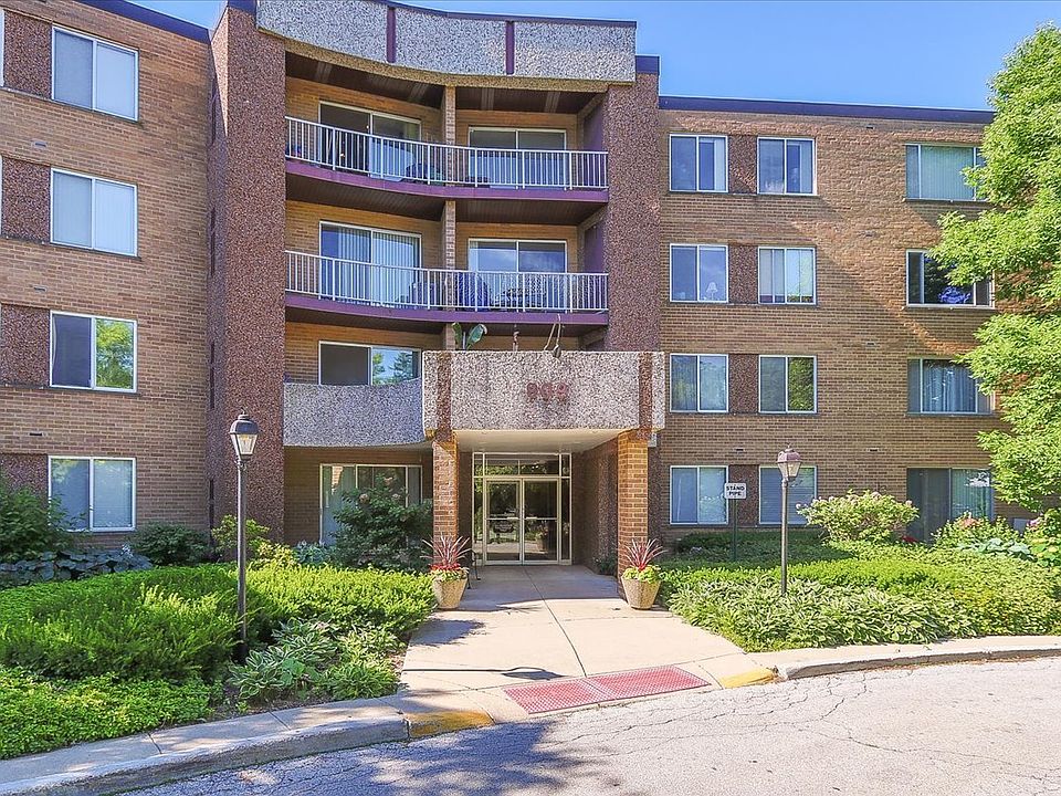1st image of 909 E Kenilworth Ave Unit 218