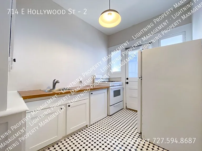 714 E Hollywood St #2 — Photo 5