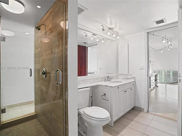 19355 Turnberry Way #25GR — Photo 39