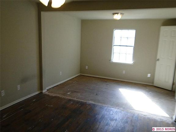 4th image of 517 E 10th St