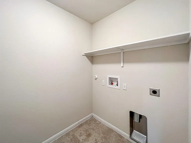 818 Silo St — Photo 28