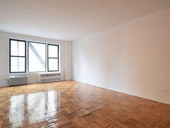 5th image of 2400 Webb Ave APT 2E