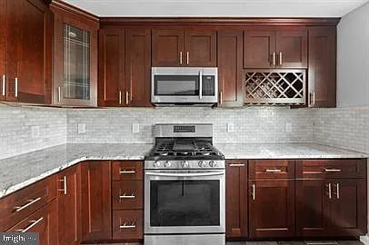 10907 Daniel Sim Ct — Photo 8