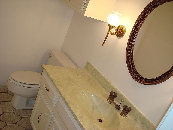 4th image of 16809 Brushfield Dr