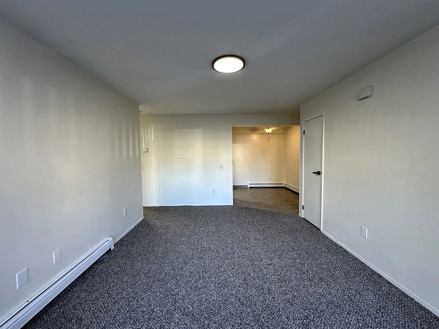1 bed, 900 sqft, $2,150 — Photo 4