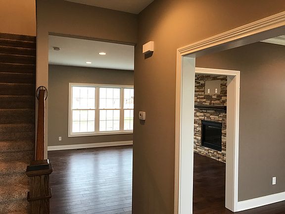 5th image of 3454 Badger Ct