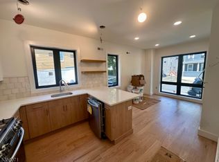 13 New St #1, Montclair, NJ 07042