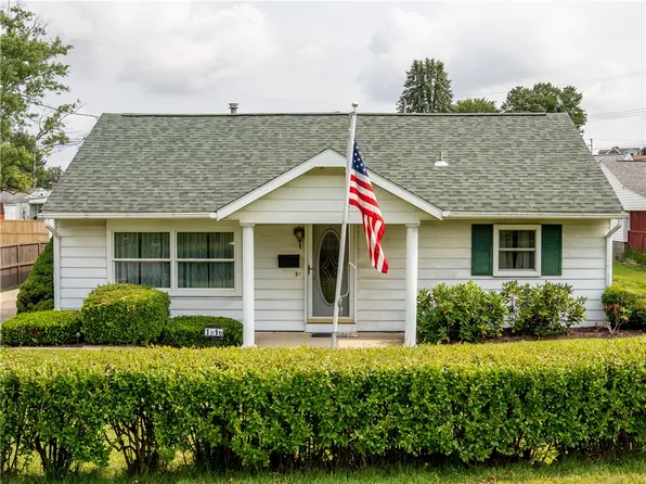 1916 South Dr, Aliquippa, PA 15001