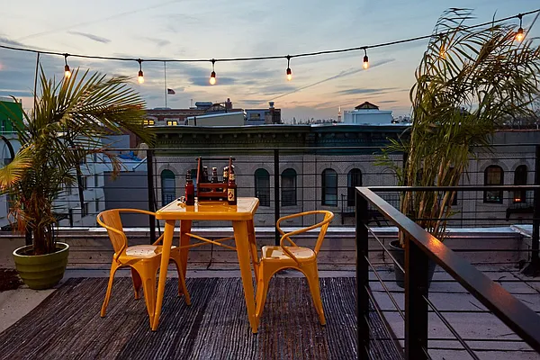 Rented by Nooklyn NYC LLC | media 12