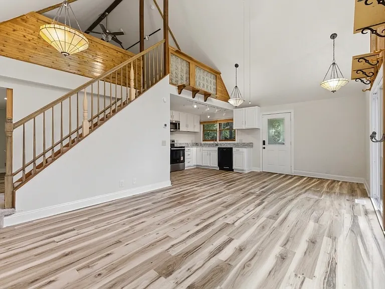 11492 Rawhide Rd — Photo 2