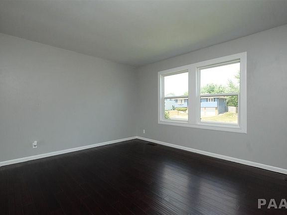 4th image of 1504 W Kingsway Dr