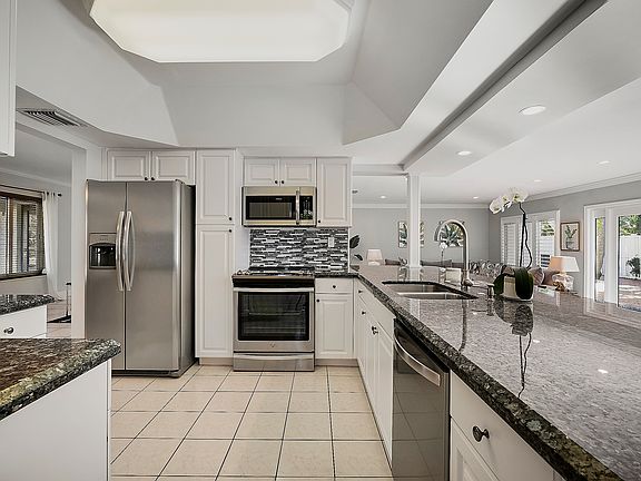 2nd image of 2130 NE 59th St