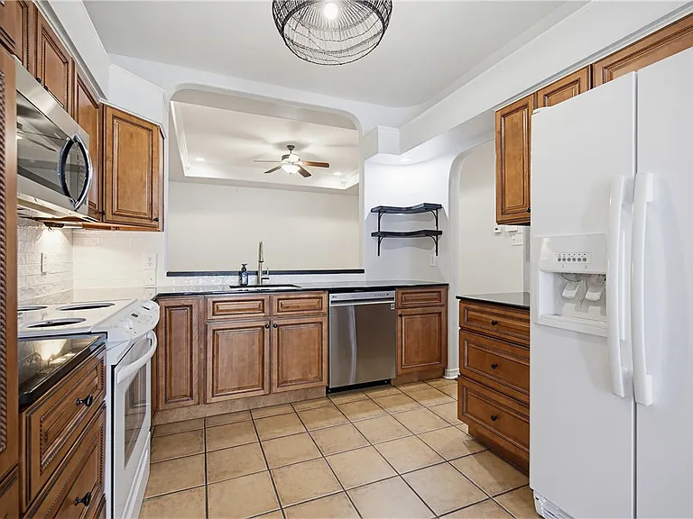7251 Prairie Dr #6 — Photo 8