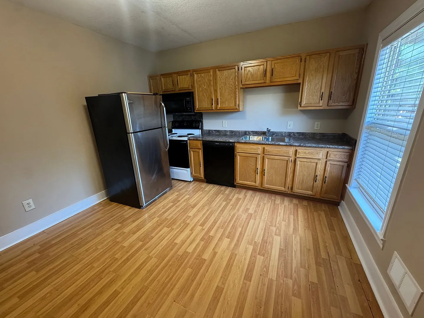 710 Cabell Drive — Photo 4