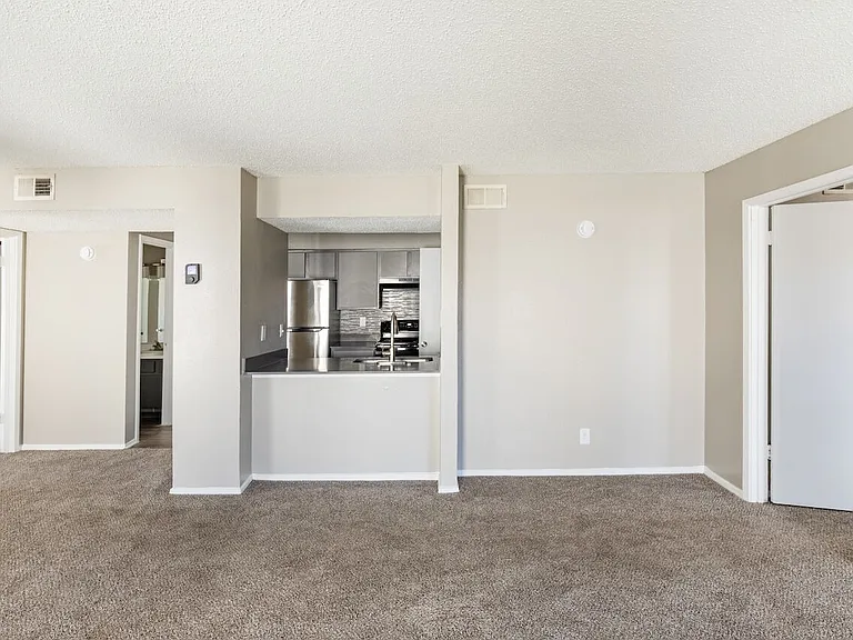 Athena Apartments — Photo 41