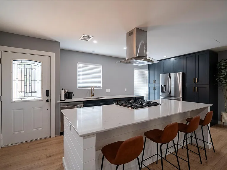 1712 Alleghany Dr — Photo 2