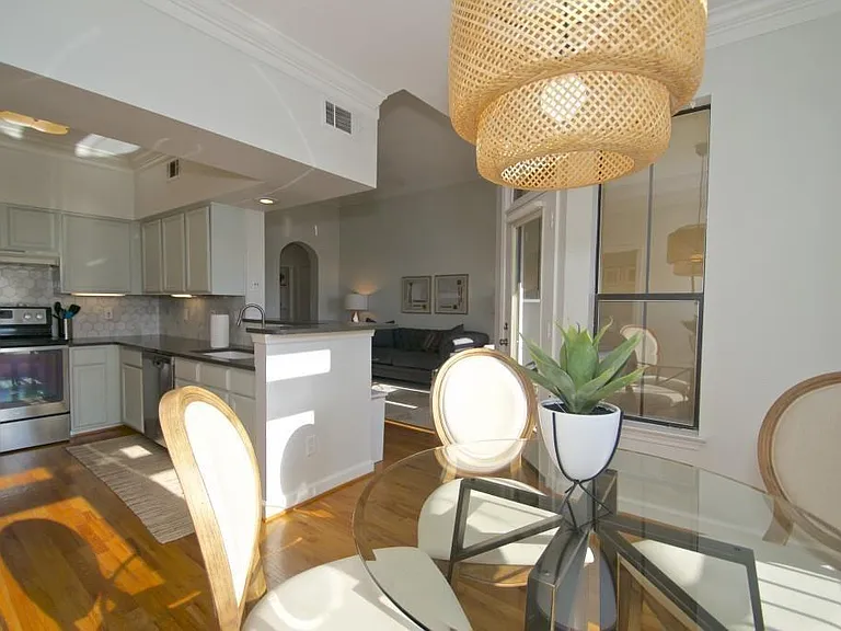 3777 Peachtree Rd NE #735 — Photo 13