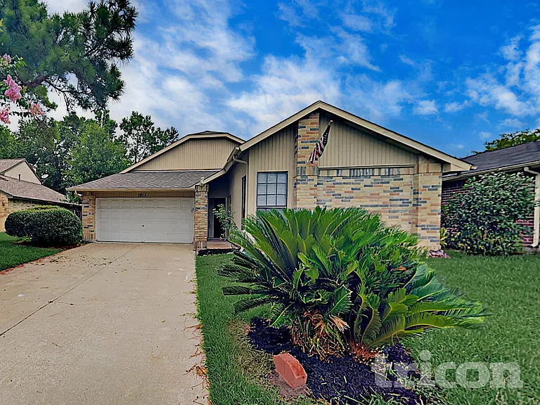 7811 Bluff Trail Dr — Photo 11