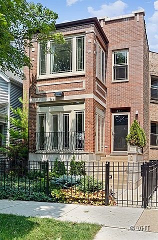 1st image of 1734 W Balmoral Ave #2