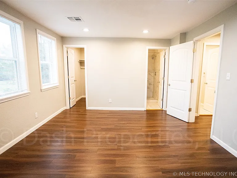 821 S Quaker Ave — Photo 47