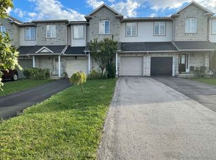 24 Whitefish Cres, Hamilton, ON L8E 6G8