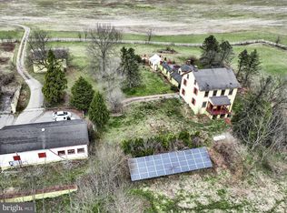 194 Cemetery Ln, Leesport, PA 19533