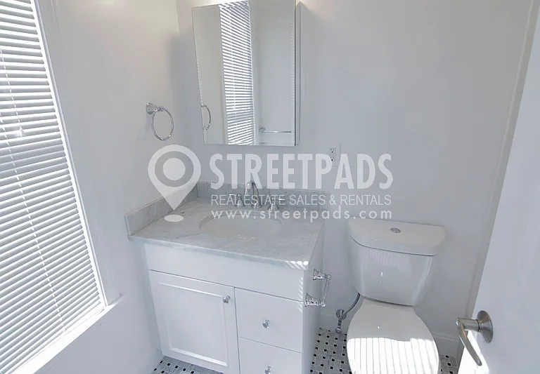 15 Langdon St — Photo 19