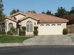 9700 Rain Check Dr, Bakersfield, CA
