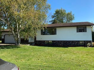 101 Dougherty Ct, Ridgeway, WI 53582