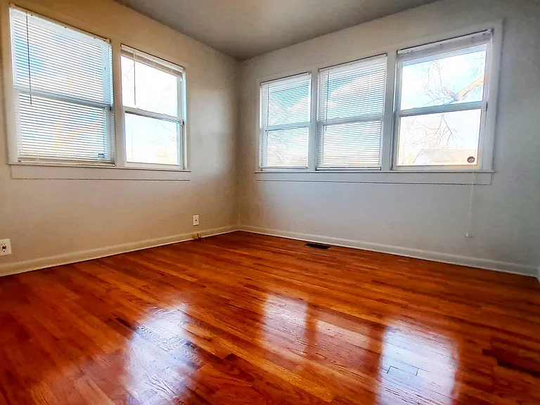 1575 S Quieto Ct — Photo 4