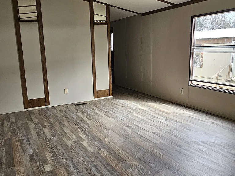 1599 Highway 71 N #40 — Photo 2
