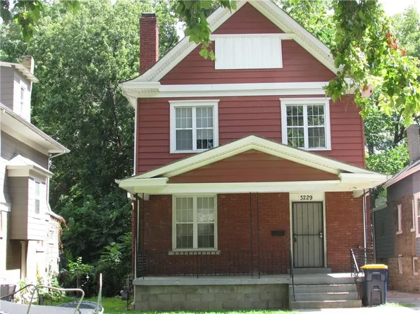 3229 E 28th St, Kansas City, MO 64128